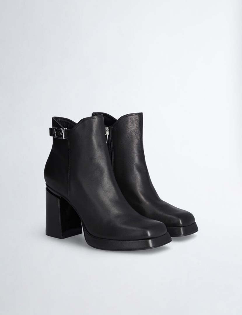Ladies Black Boots
