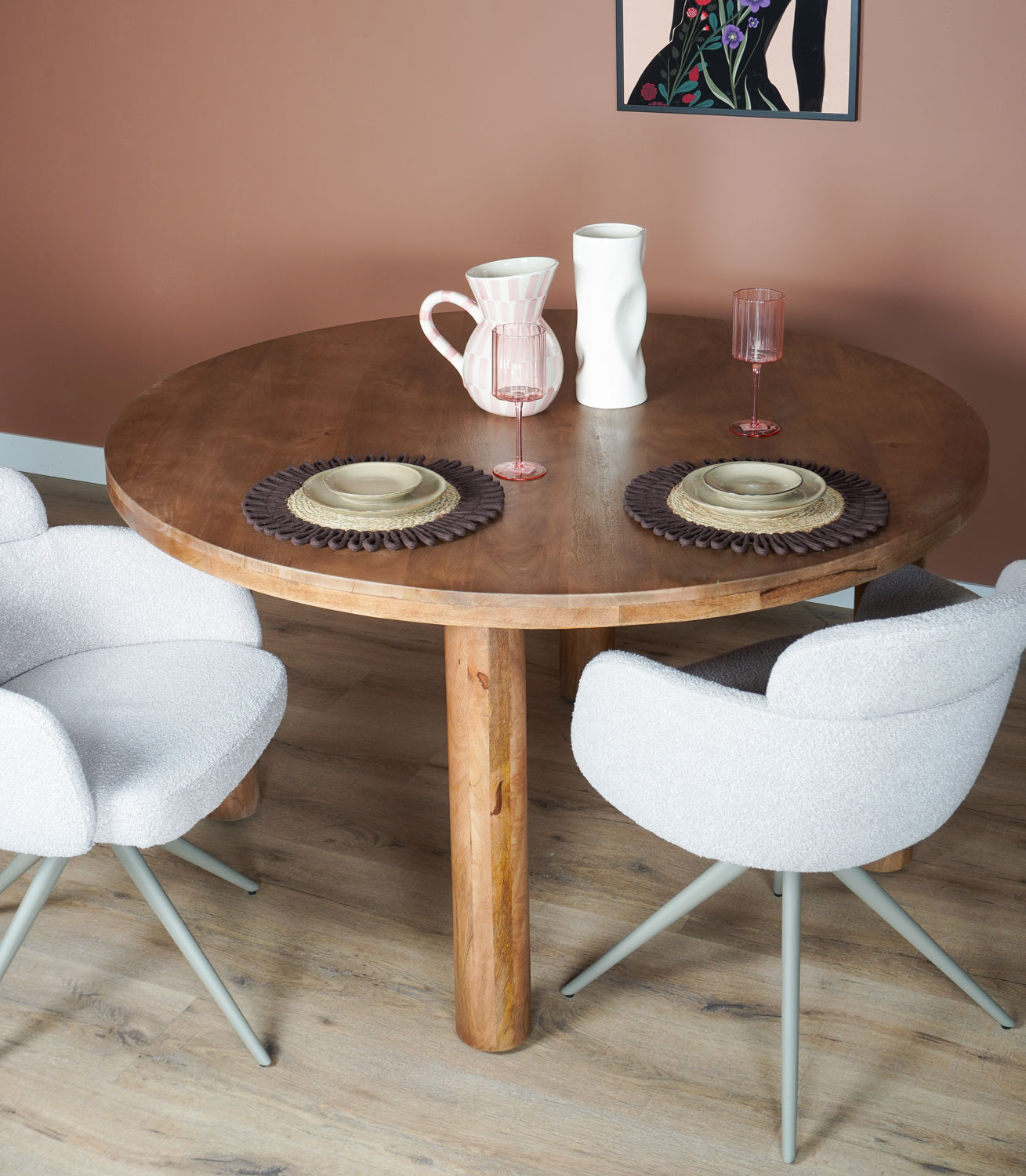 Eettafel Tias ø140 cm – Mangohout
