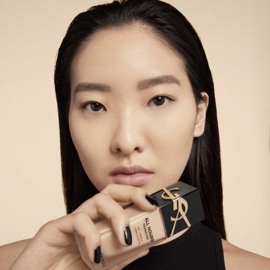 Yves Saint Laurent All Hours Foundation LW4 25ml
