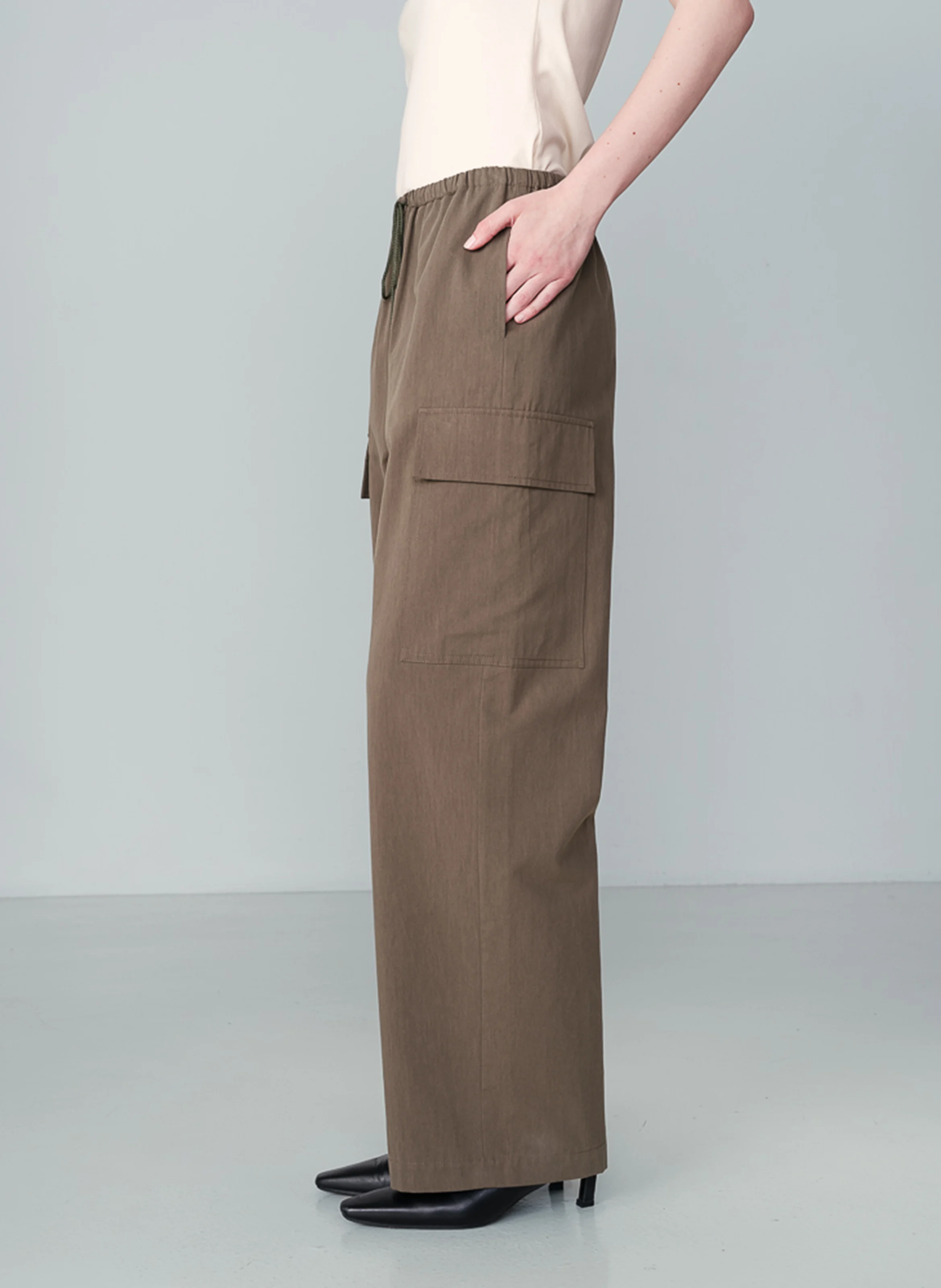 NOW - Pantalon cargo en coton mélangé | Vert