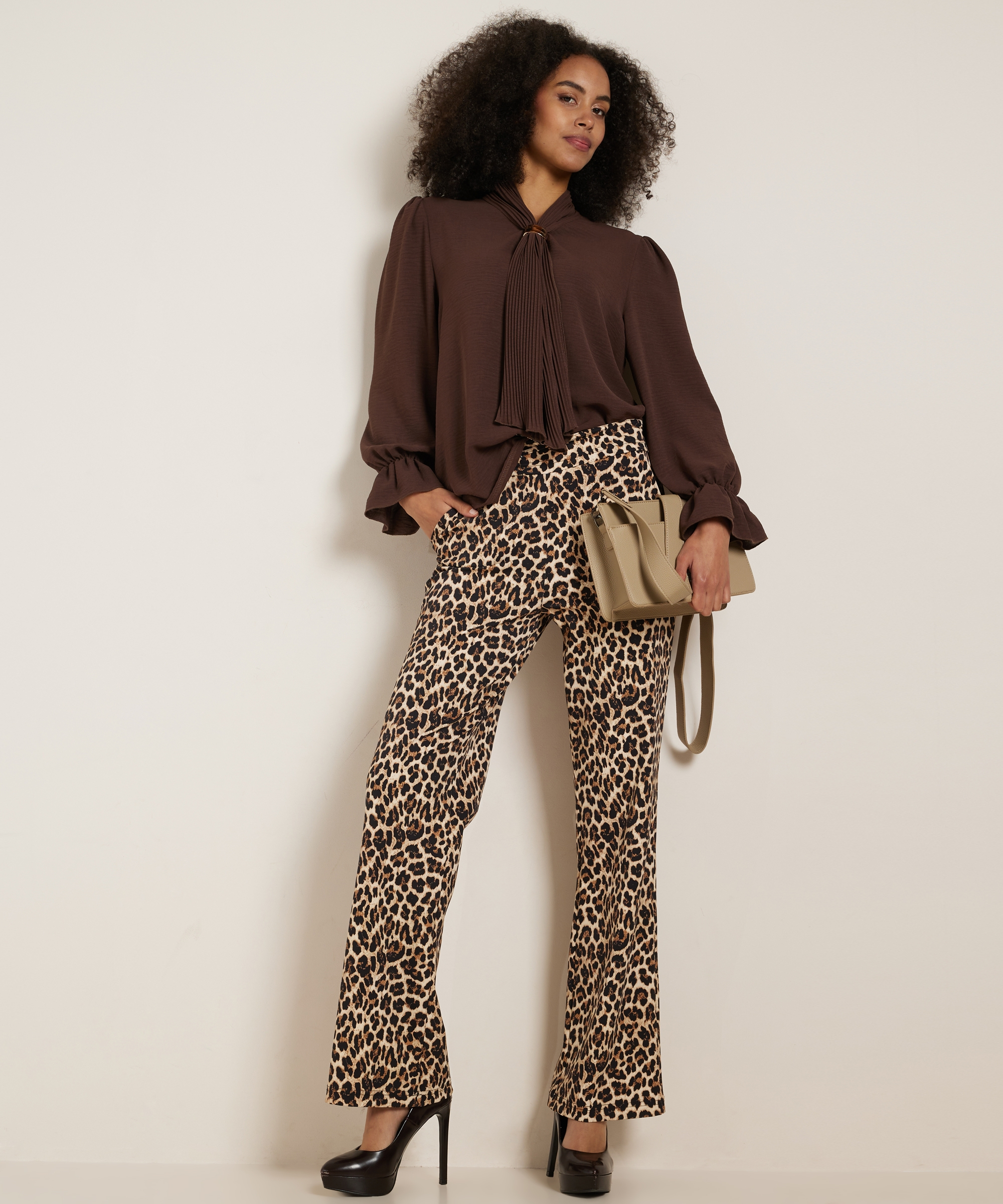 uni blouse met sjaalkraag