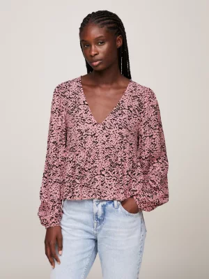 Blusa com estampa animal e barra franzida