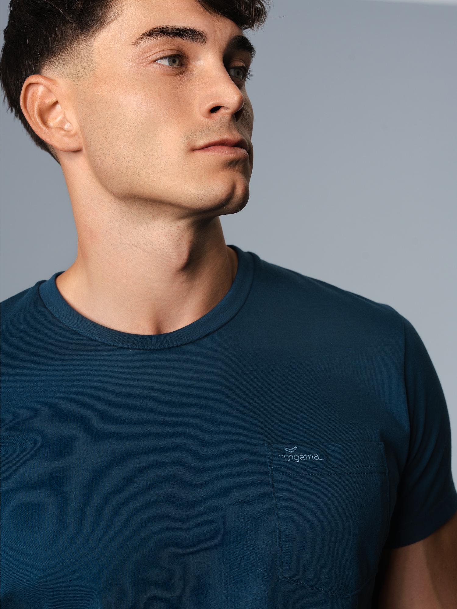 T-Shirt aus Biobaumwolle mit Brusttasche Saphir-C2C