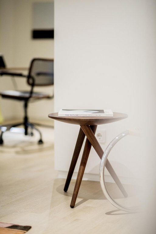 Thonet 1025 bijzettafel eiken