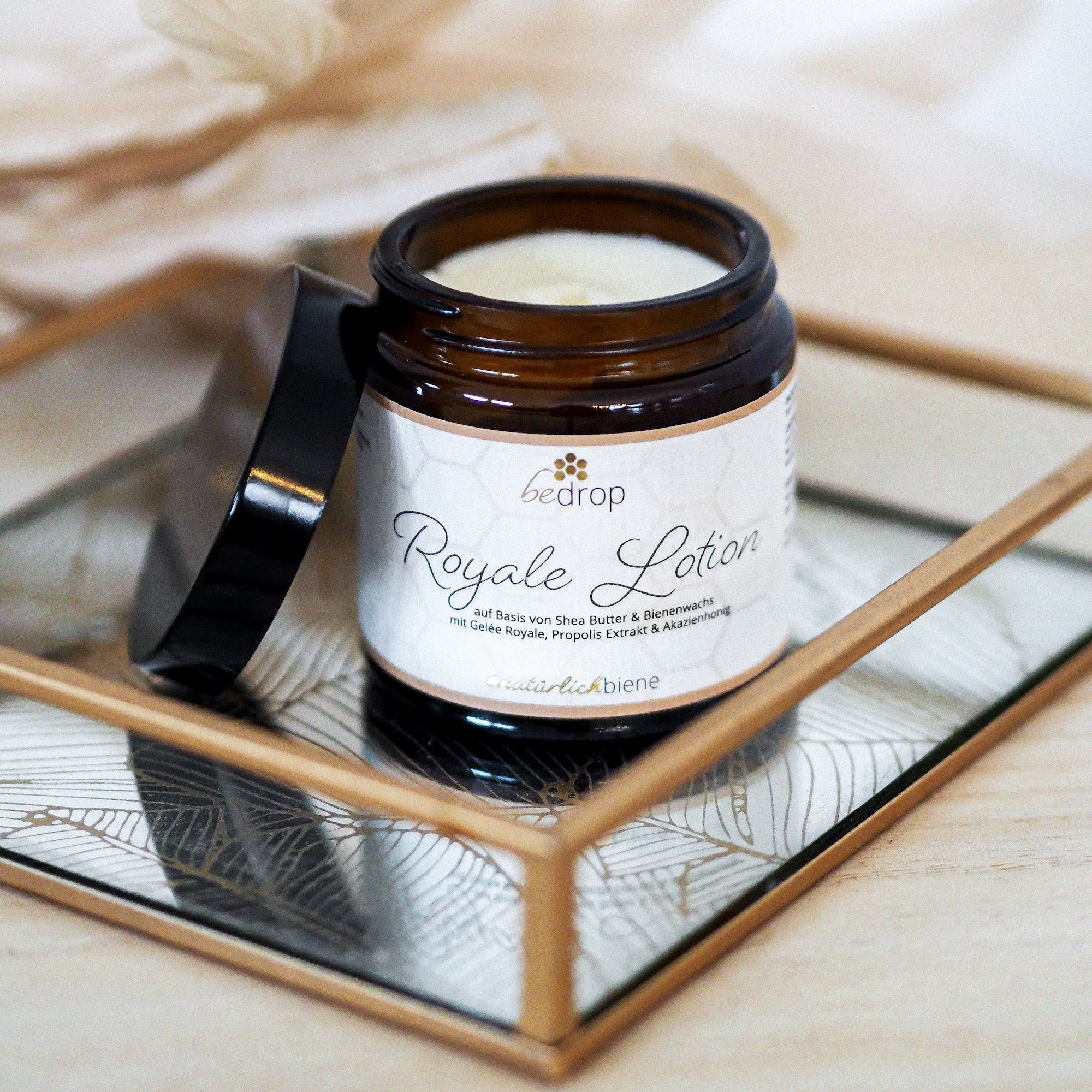Royale Lotion Bodylotion mit Gelée Royale, Sheabutter und Manuka Honig - 100g