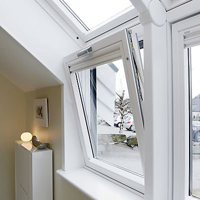 Verrière d'angle à souflet Velux VFE Tout confort bois SK31 2057 60 x h.114 cm