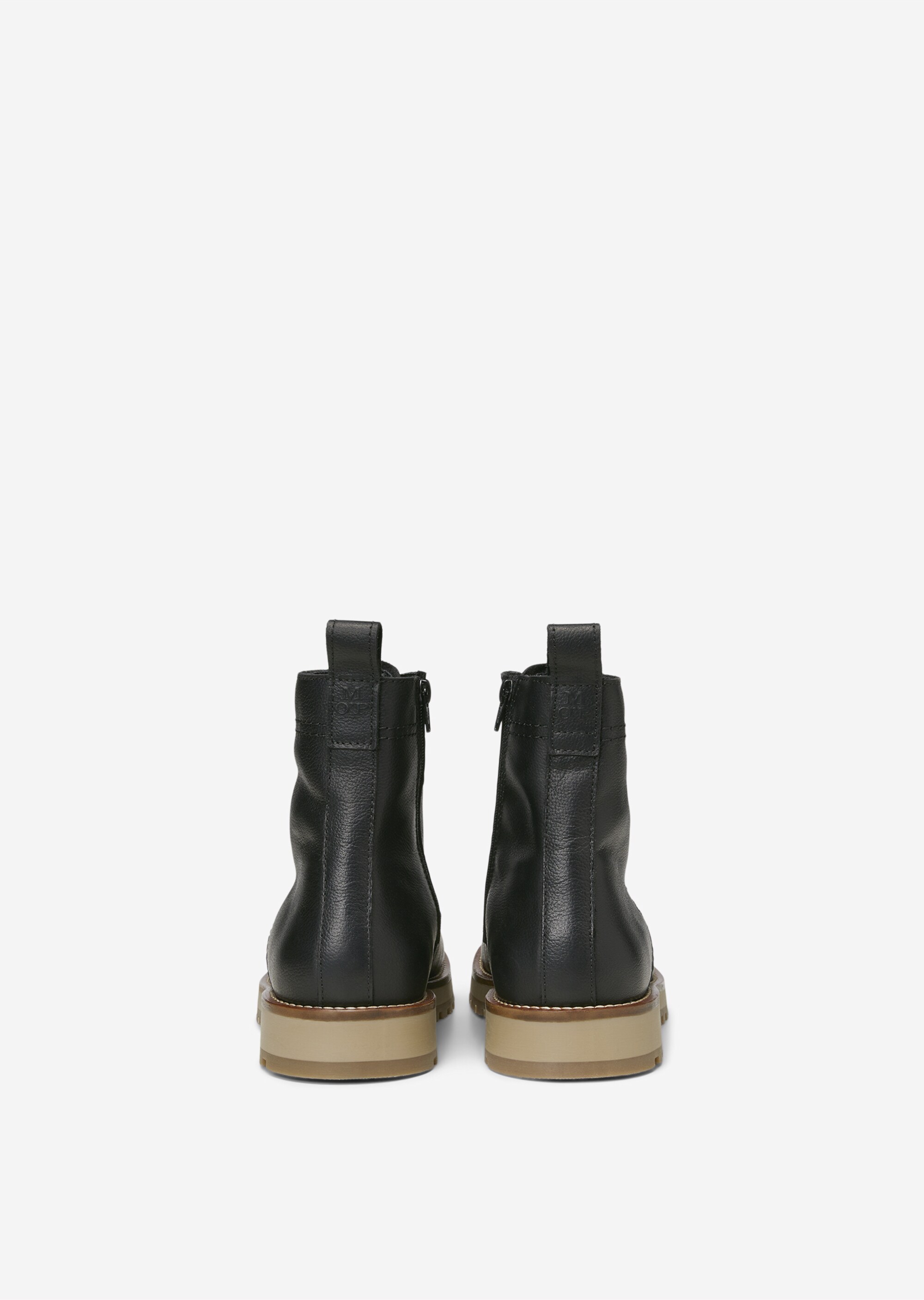 Schnürstiefel aus hochwertigem Pull-Up-Rindleder