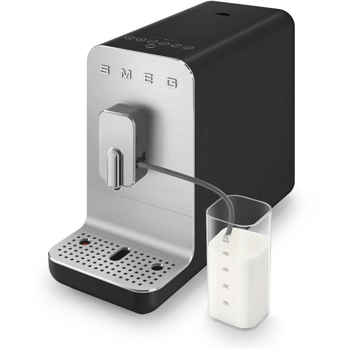 SMEG Kaffeevollautomat 50's Style BCC13BLMEU Schwarz Matt