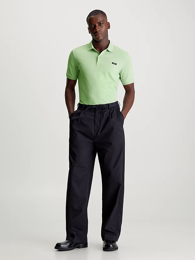 Camisa polo de corte justo com gola elástica em piqué