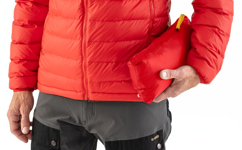 Fjällräven Expedition Pack Down Hoodie, Herre<br>Perfekt som et lag under skall jakke