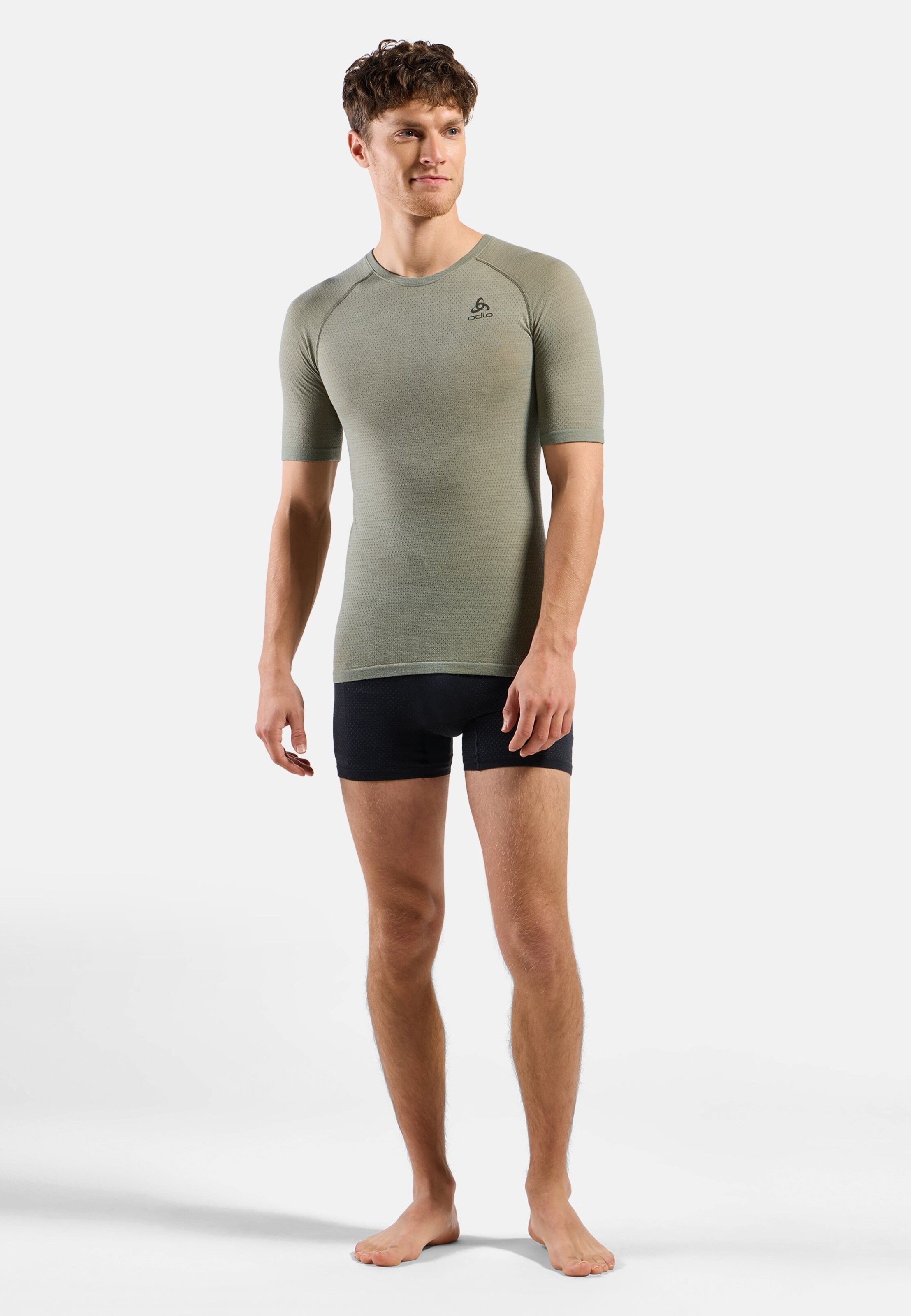Performance Wool 140 Base Layer T-shirt in vetiver