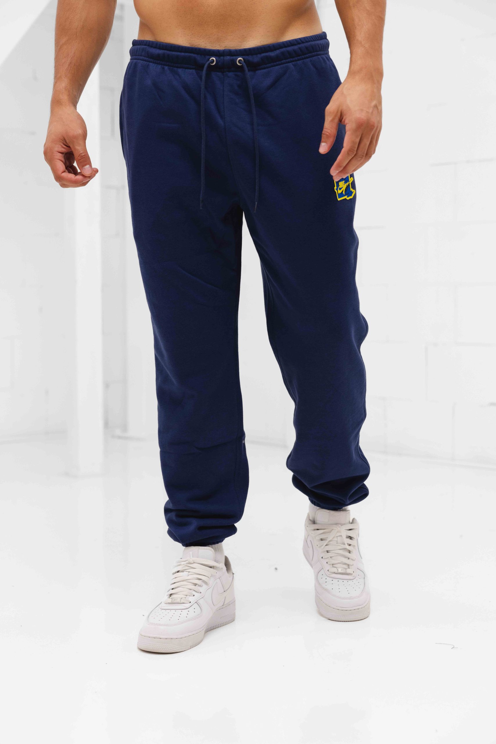Nike Club Cuffed Trainingsbroek heren Donkerblauw