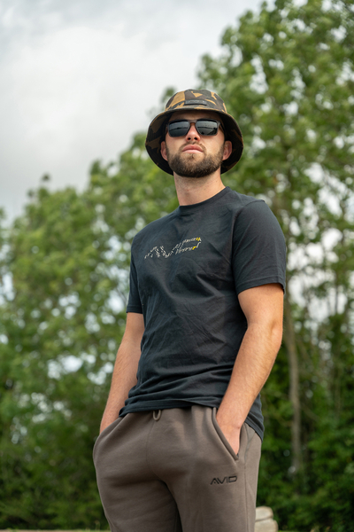Tee-shirt noir Avid Compound