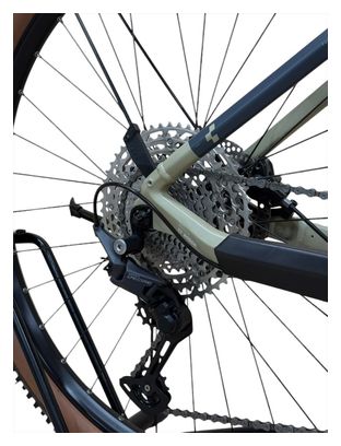 Produit reconditionné . Cube Reaction Hybrid Pro 625 Allroad Shimano Deore 2022 . VTT électrique . Cube . très bon état
