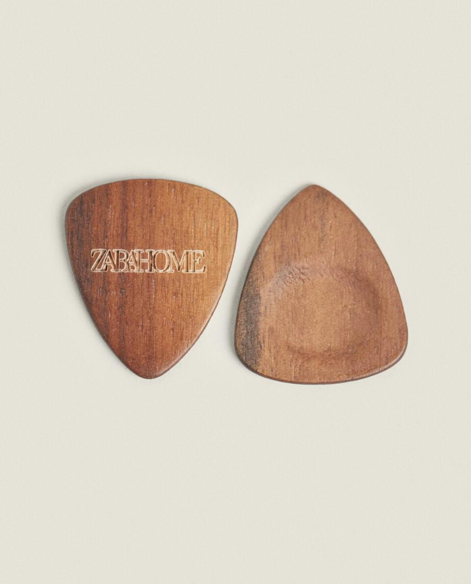PACOTE DE PALHETAS DE MADEIRA PARA GUITARRA (PACOTE COM 2)