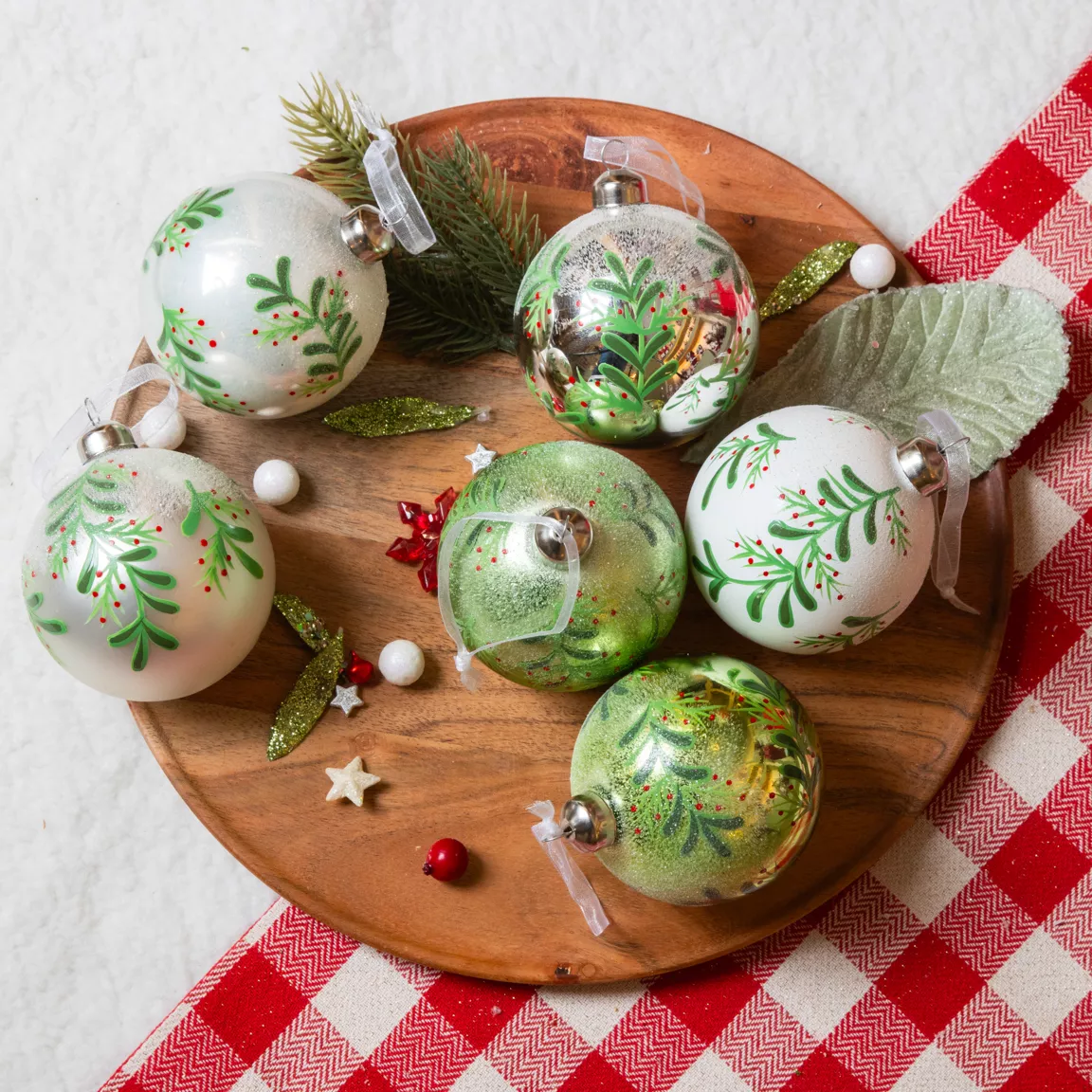 Lot de 12 boules de Noël en verre (D80 mm) Feuilles de Houx Vert