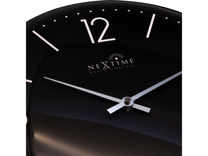NeXtime Funk-Wanduhr Atomic Ø 35 cm, Schwarz Analoge Wanduhr