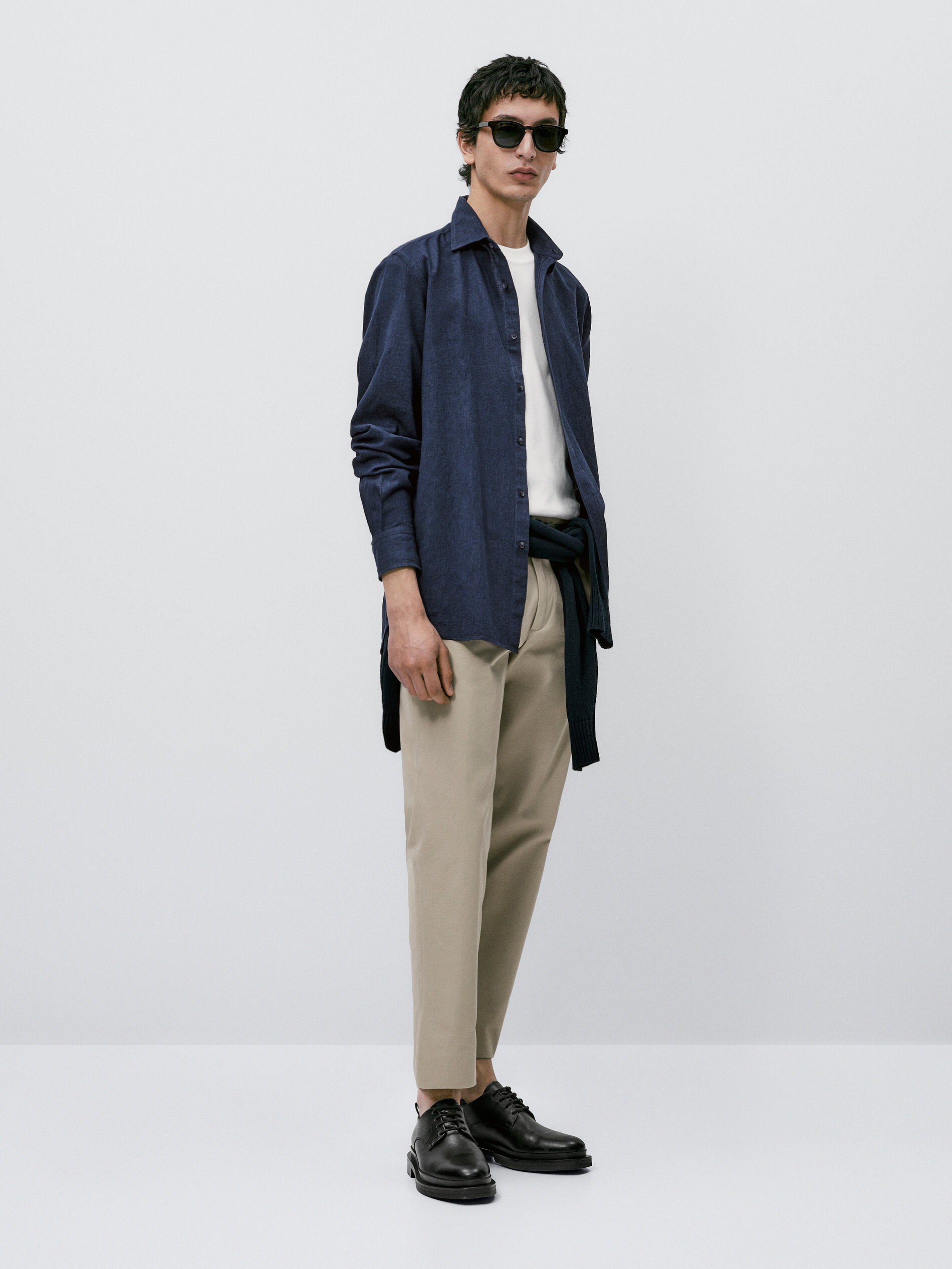 Camisa listrada de corte justo em linho e algodão - AZUL MARINHO