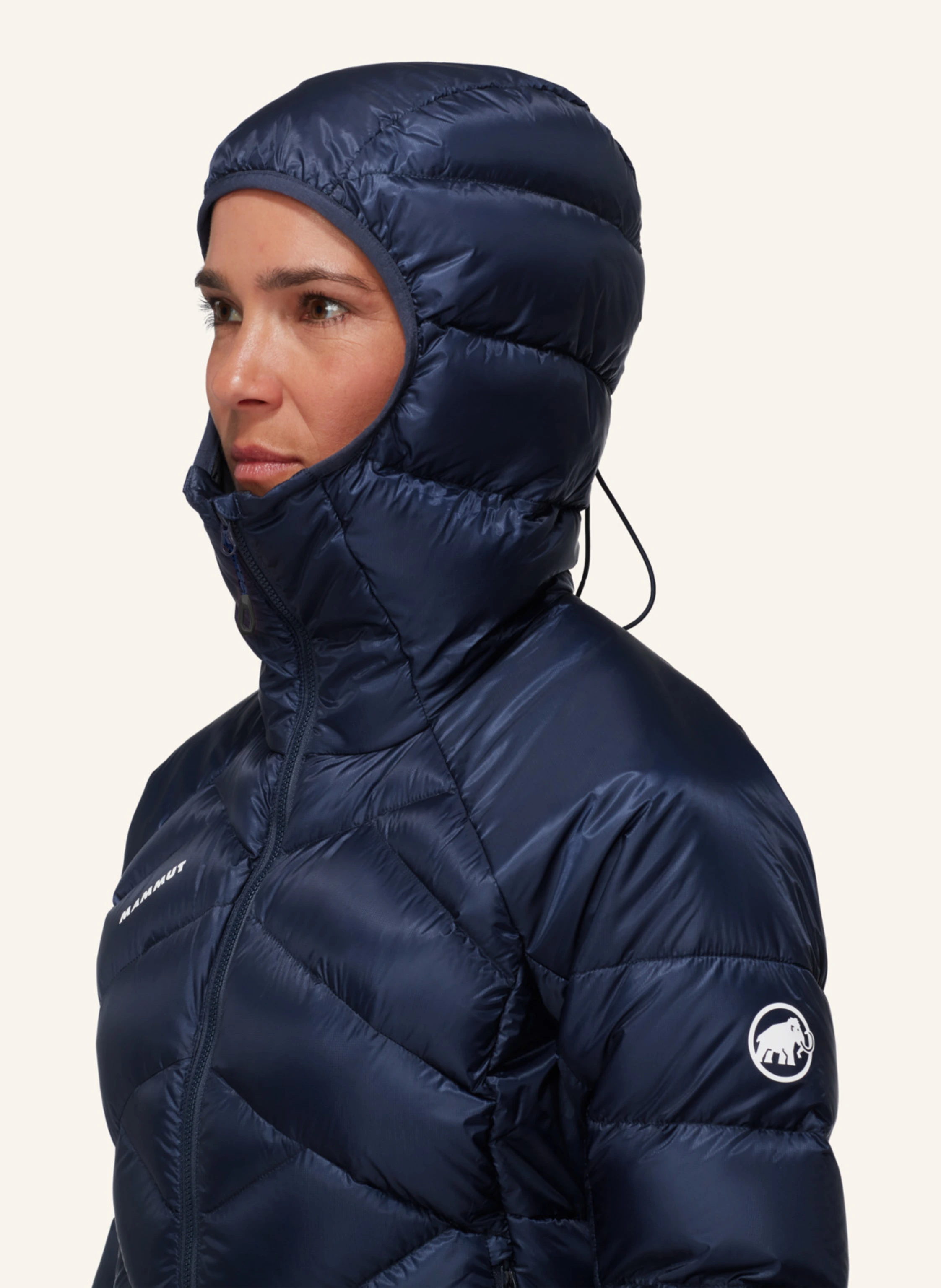 MAMMUT Daunenjacke TAISSmit Kapuze