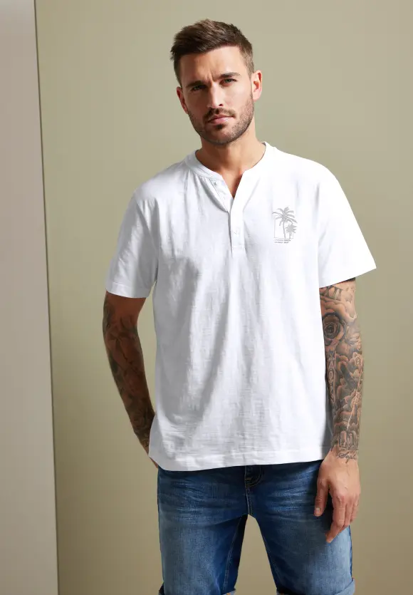 Henleyshirt in Garment Dye - White