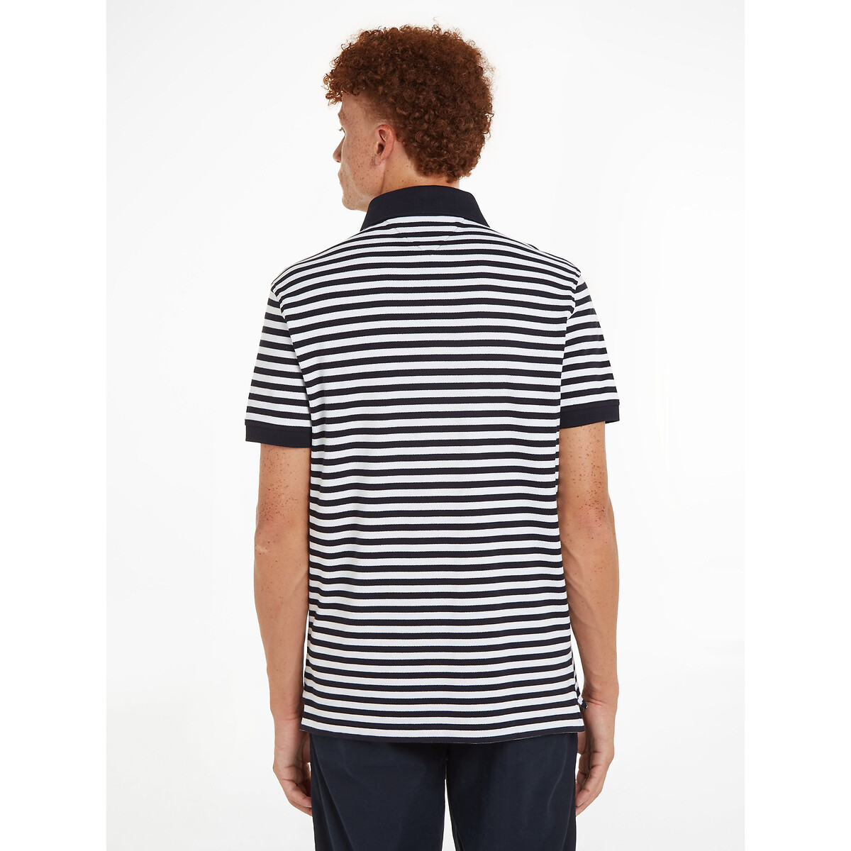 TOMMY HILFIGER<br>Polo reta em jersey stretch piqué