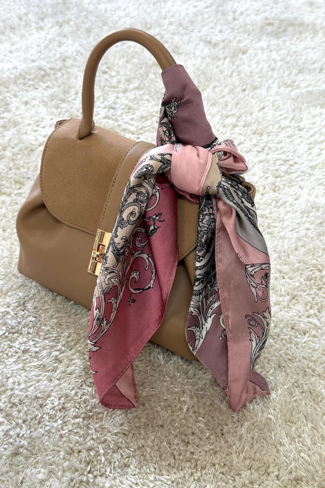 A-bee Berit Scarf