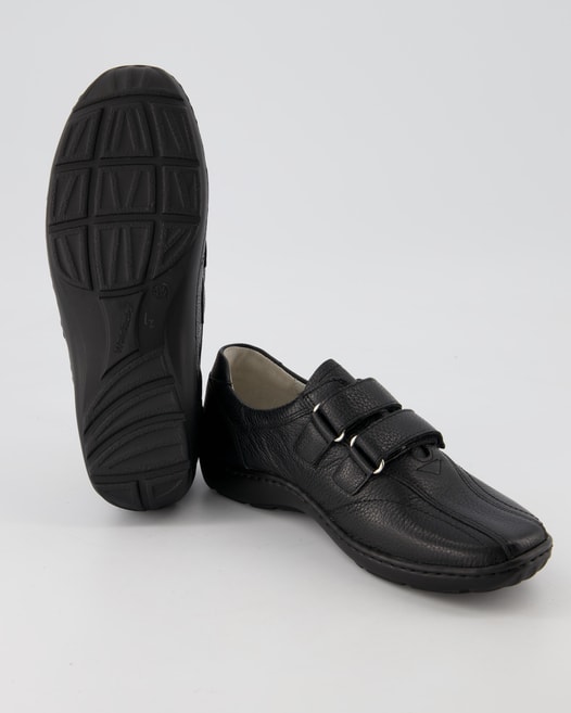Waldläufer Henni Slipper in Schwarz