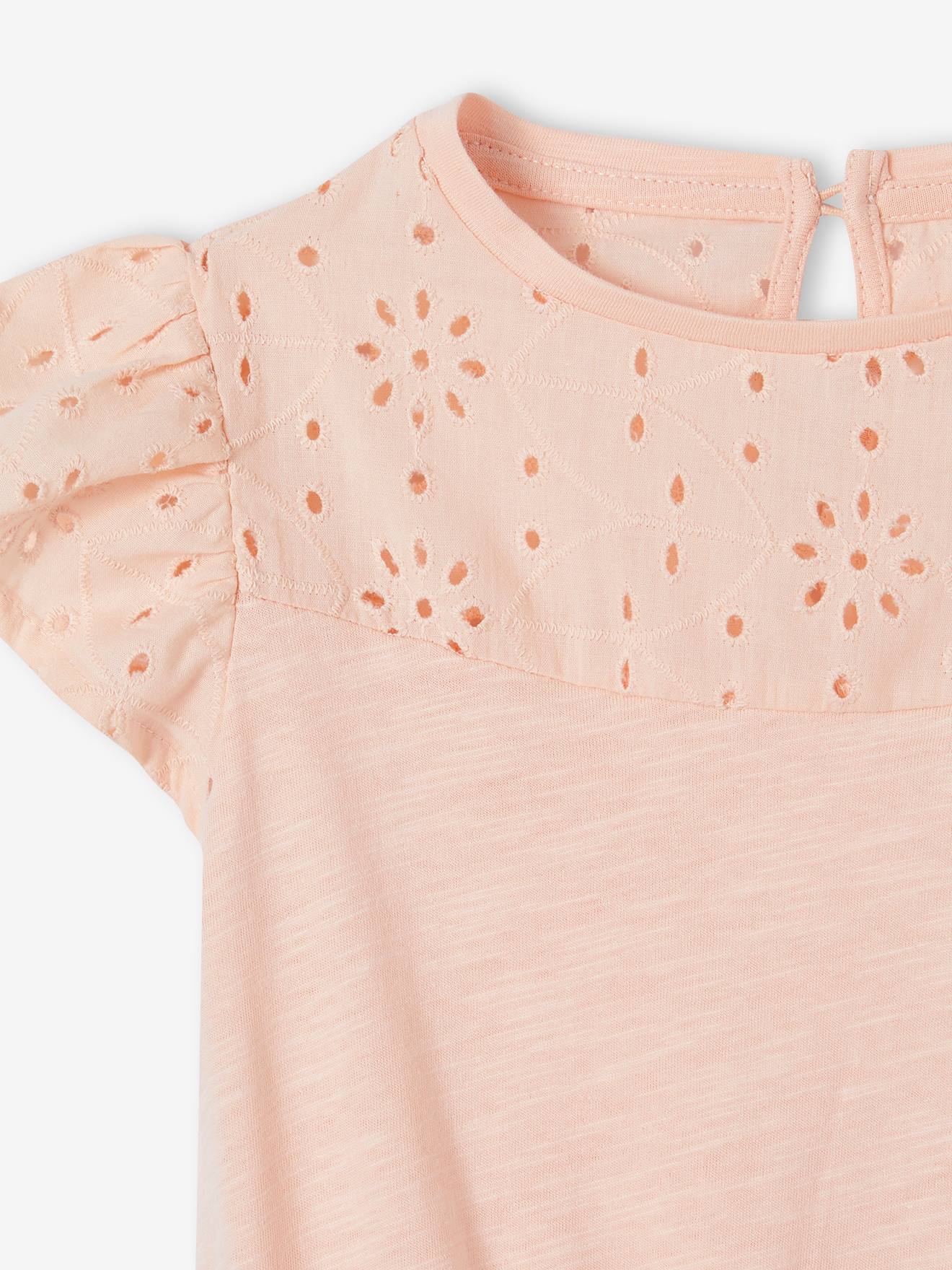 Vestido infantil com detalhes em bordado inglês na cor malva.