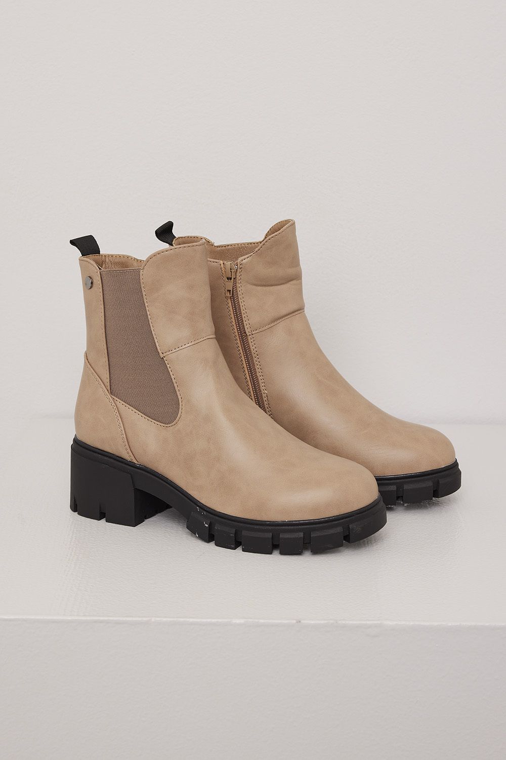 Chelseaboot  Celina
