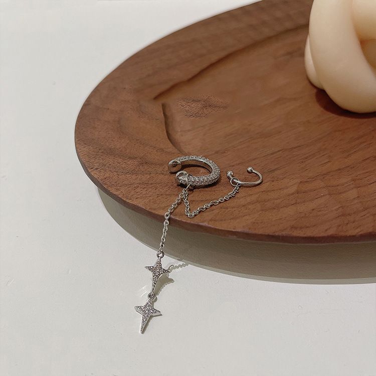 True Glam - Oormanchet met ster en ketting