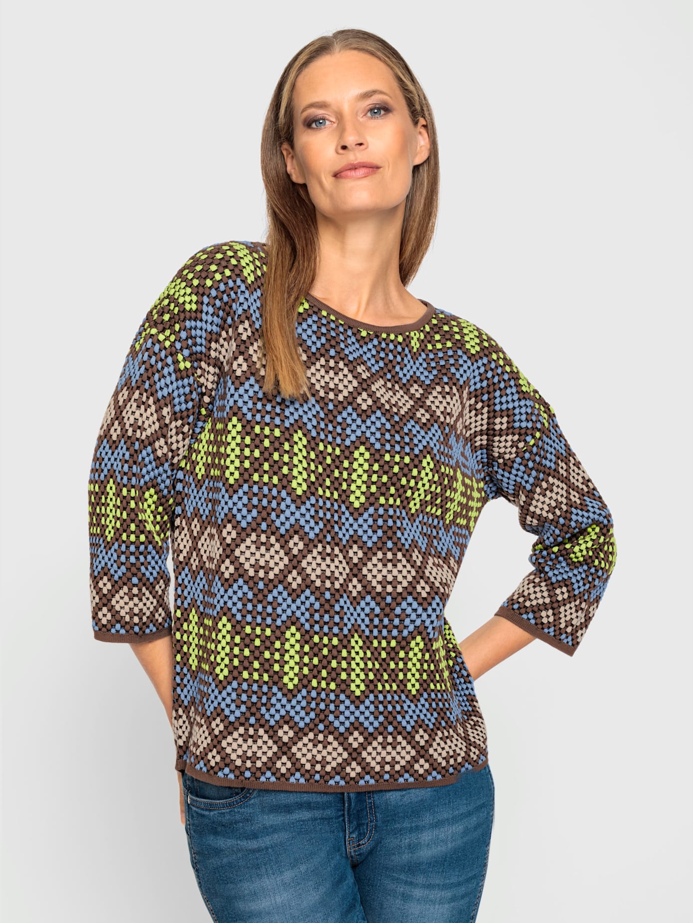 Pull superbe motif tricoté