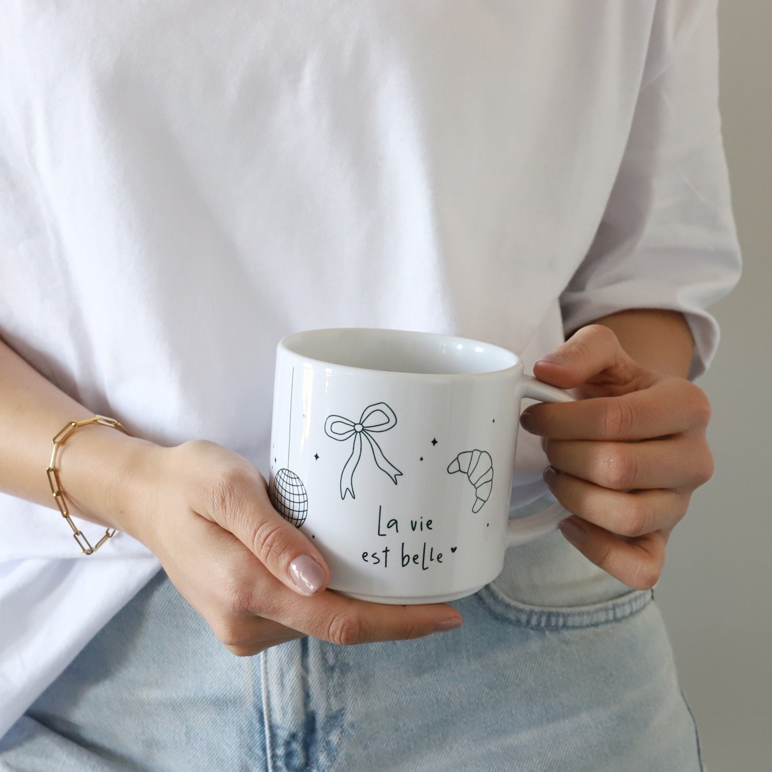 Jumbo-Tasse „La vie est belle“