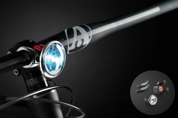 Reelight SL520 Magnet Forlygte m. Backup - Monteres ikke