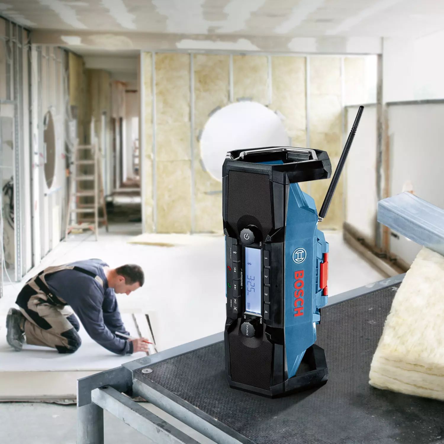 Bosch GPB 18V-2 C 18V Li-ion Accu bouwradio - FM, Bluetooth, AUX - werkt op netstroom & accu