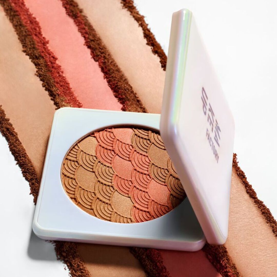 BRONZING 2026 Laguna Sun Blushing Bronzer