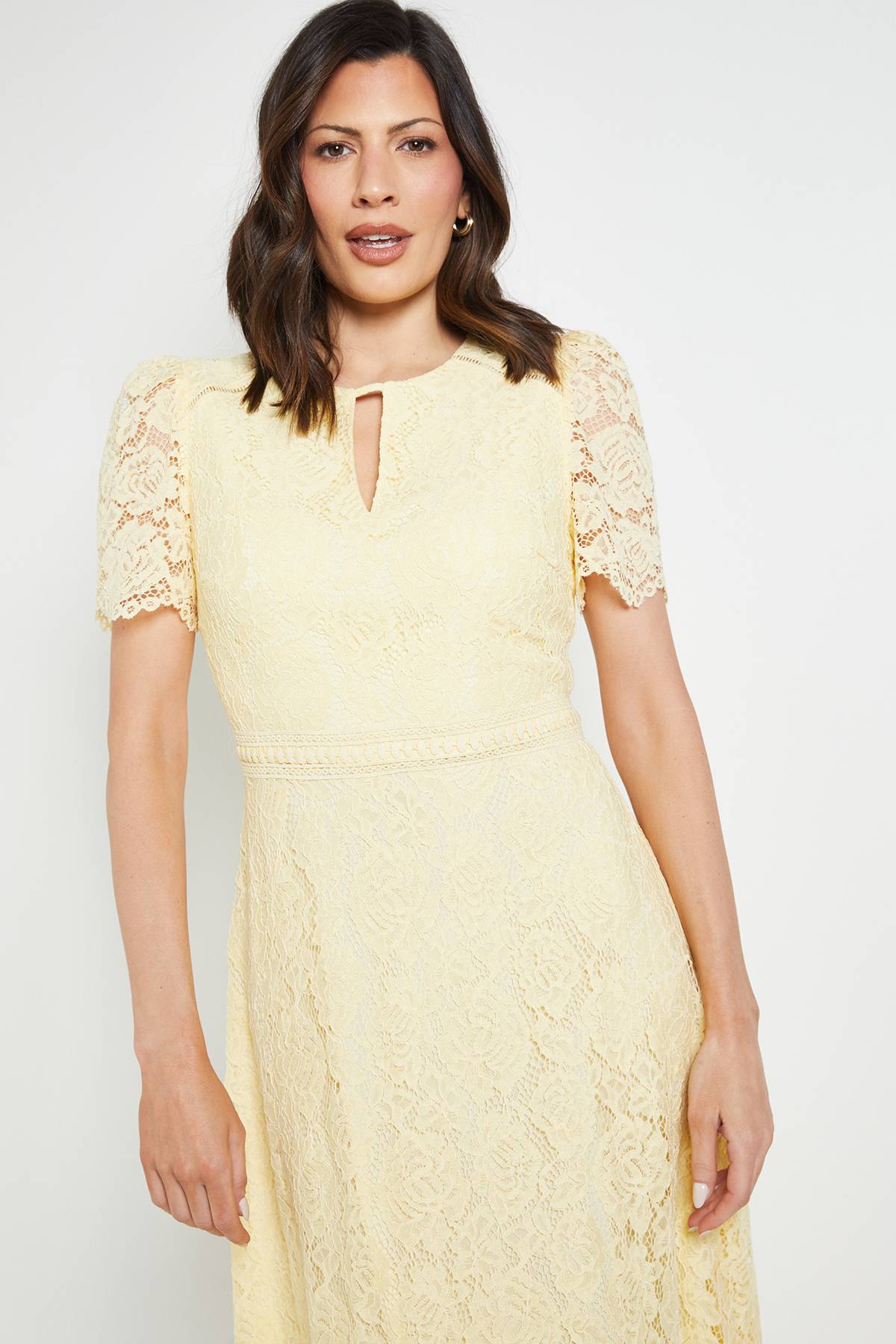 Wallis Robe Midi En Dentelle À Ourlet Mouchoir
