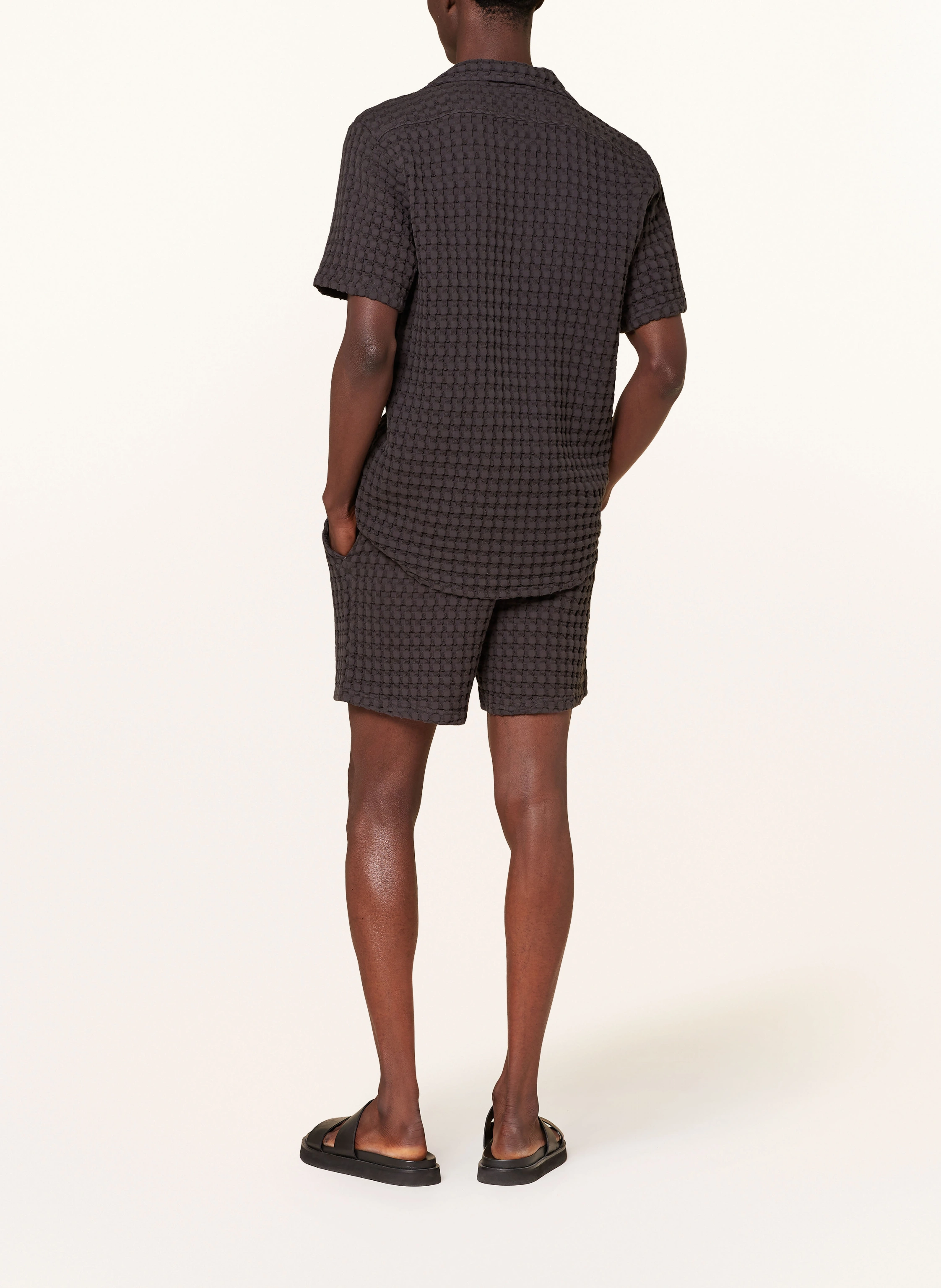 OAS Shorts NEARLY