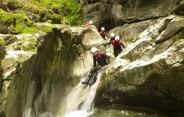 Canyoning in Amden - eine feuchte Actiongeschenkidee!
