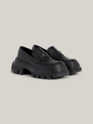 Mocassins de couro robustos com travas