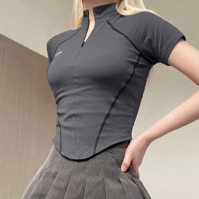 Trisica - Korte/lange mouwen mock hals contrasterende stiksels cropped rits slim fit T-shirt