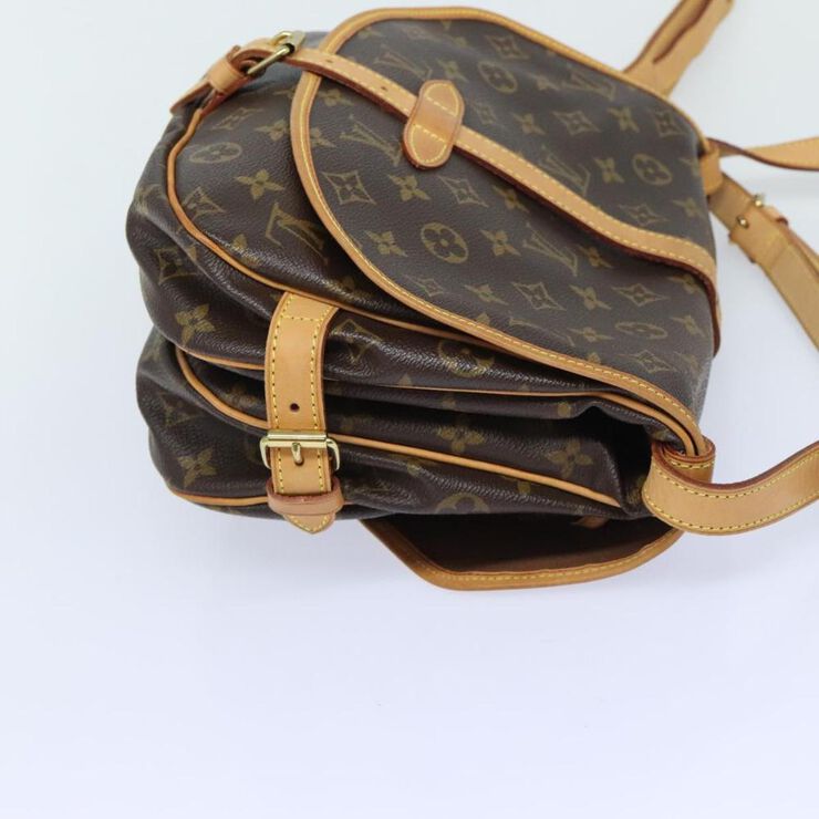Louis Vuitton Vintage Louis Vuitton Saumur Black