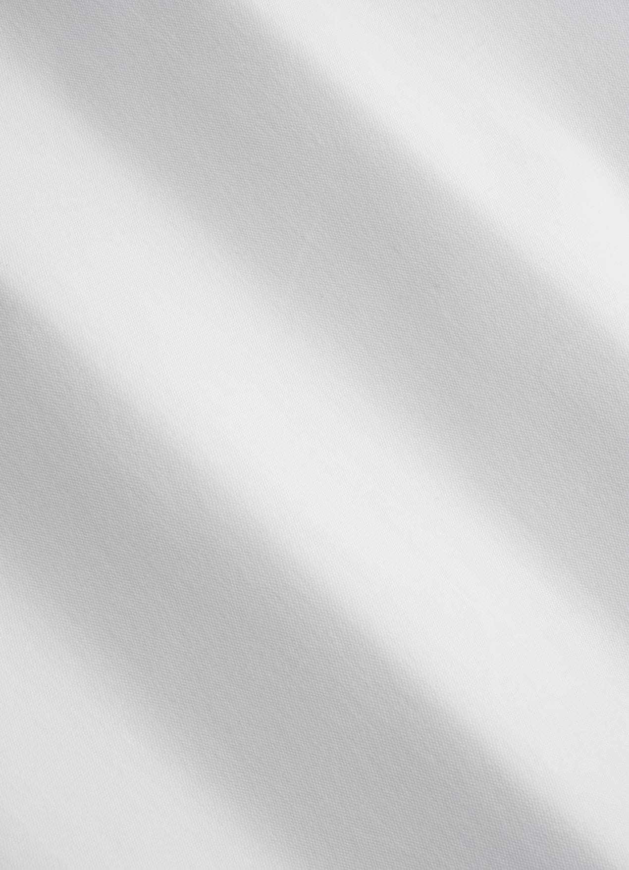 Chemise très ajustée en popeline blanche