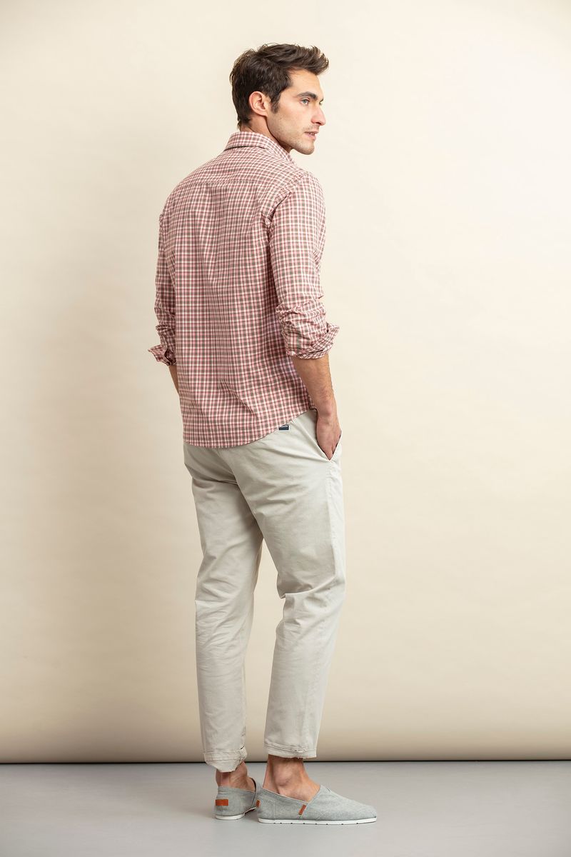 CAMISA AOS QUADRADOS