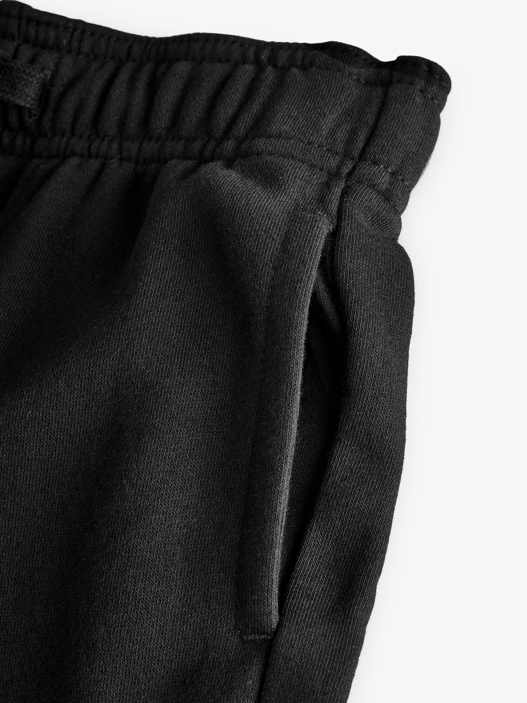 Zwart - Gap logo shorts met fleecevoering en elastische taille (4 - 13 jr)