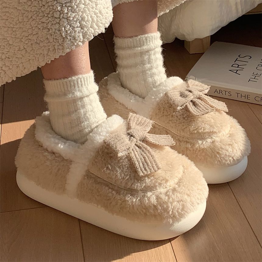 Dalli Daisy - Fluffy pantoffels met strik