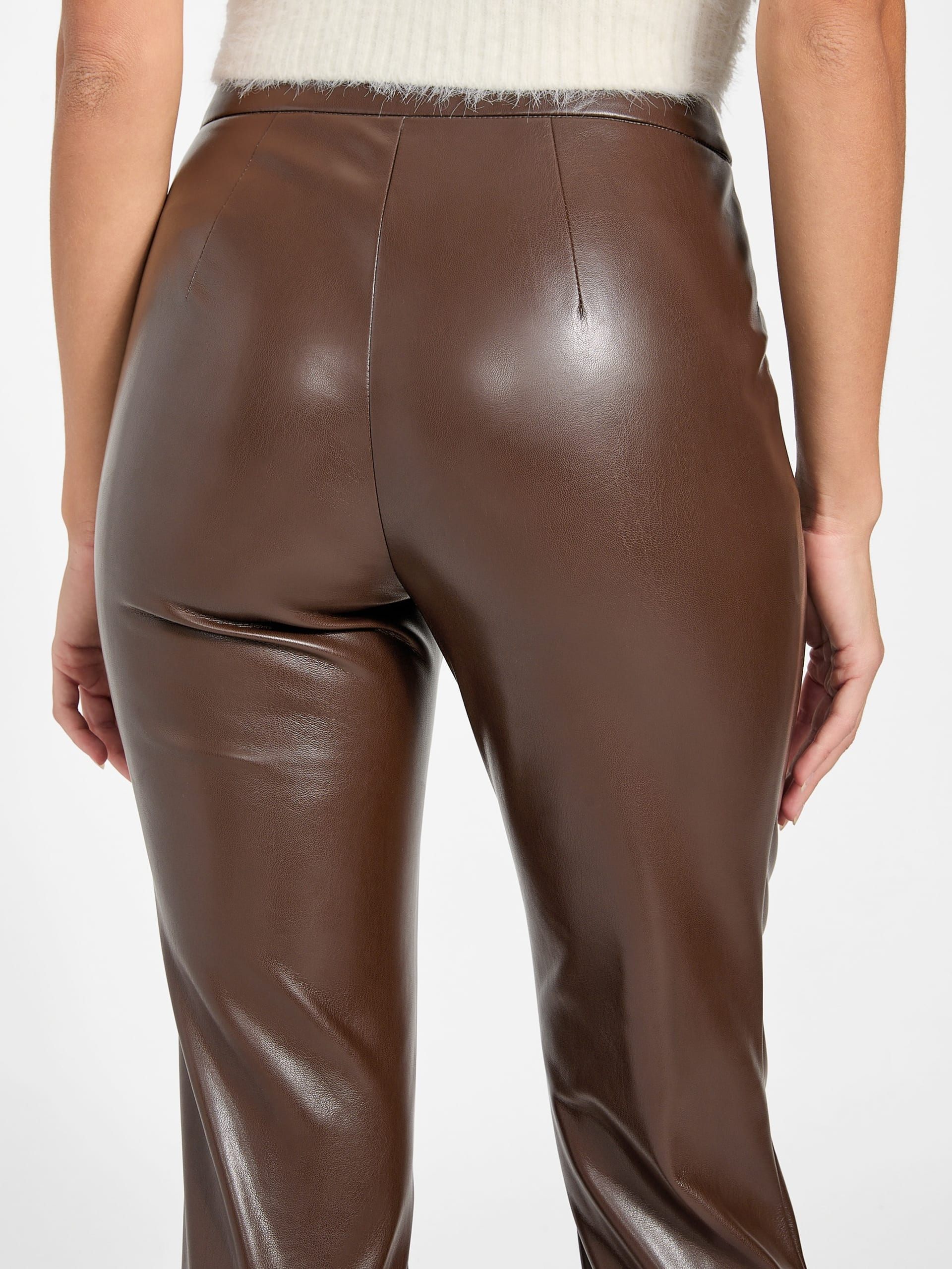Leggings Prescilla em couro sintético