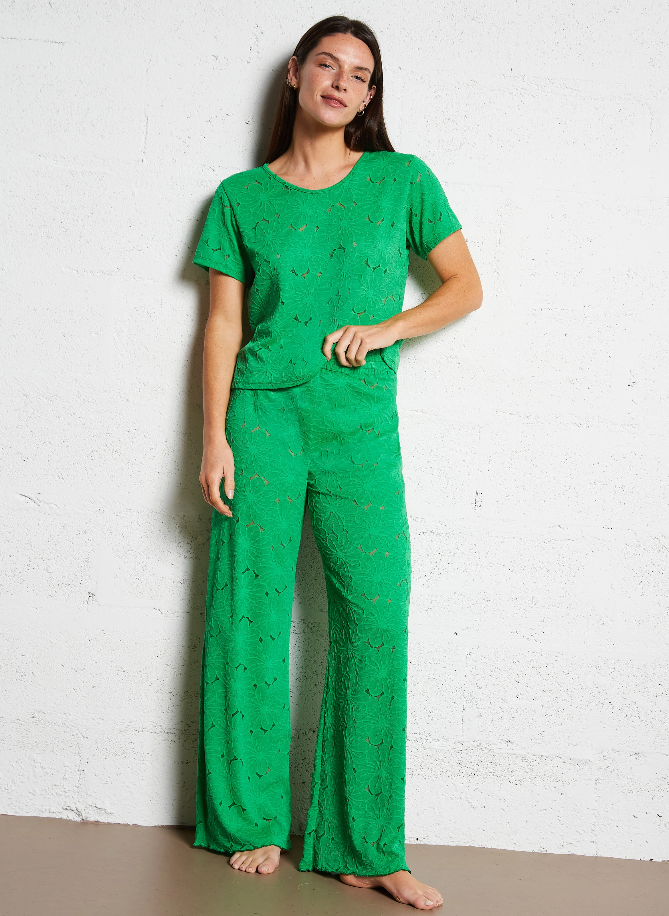 NATI - Pantalon taille haute en dentelle fleurie | Vert