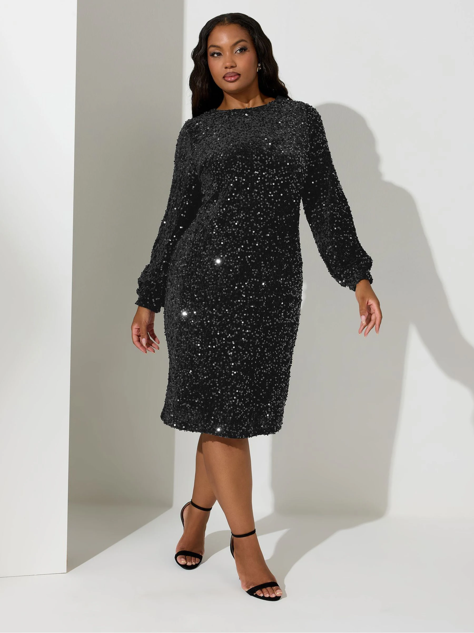 Zwart - Yours Curve London jurk van fluweel met lovertjes en lange mouwen