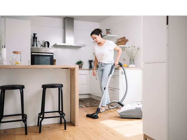 Severin Støvsuger 850 watt Hvid