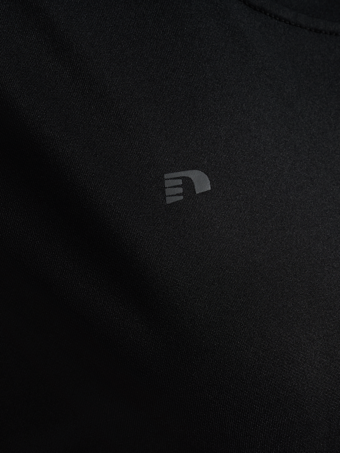 nwlBEAT W T-SHIRT L/S